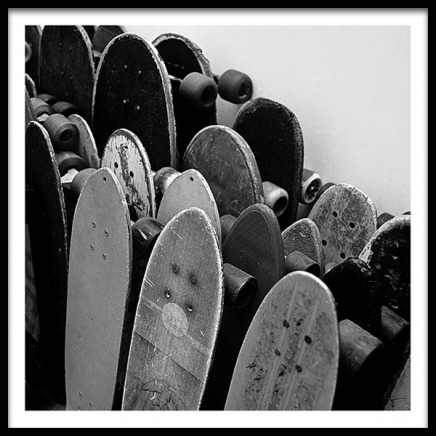 Rows Of Skateboards Plakat w grupie Plakaty / Plakaty dla dzieci w Desenio AB (2067)