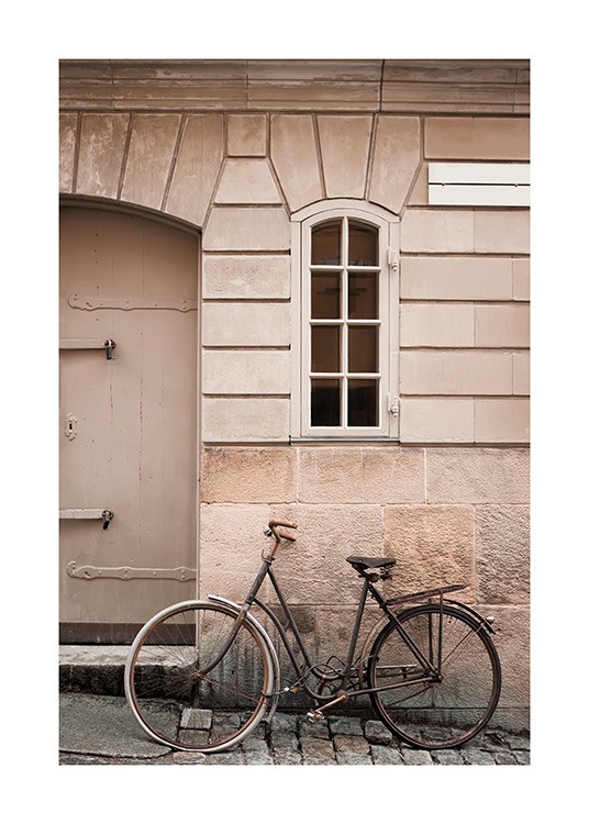 Bike in Old Town Plakat / Fotografia w Desenio AB (11579)