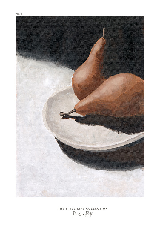  – Obraz z brązowymi gruszkami leżącymi na szarym talerzu na jasnym i ciemnoszarym tle